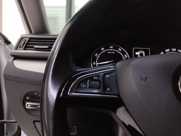 Skoda Superb III с пробегом 2018 года, цена 2 350 000 рублей, 140035 км, универсал, Автокод Объявления