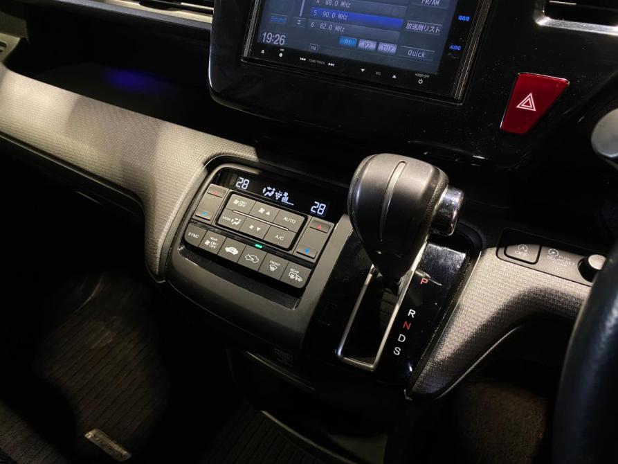 Honda Stepwgn V Челябинск  - изображение 15