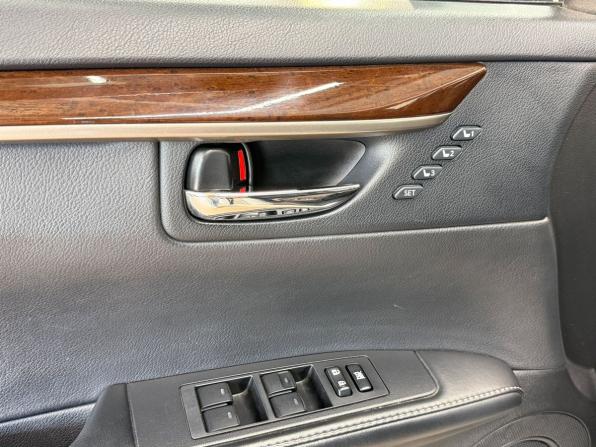 Lexus ES VI с пробегом 2013 года, цена 2 130 000 рублей, 211300 км, седан, Автокод Объявления