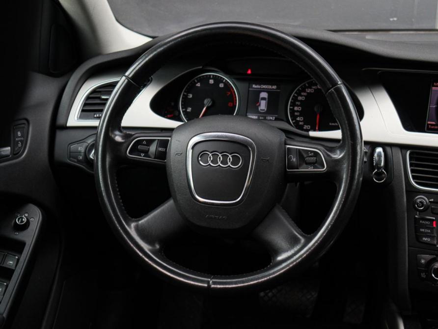 Audi A4 IV (B8) Москва  - изображение 12