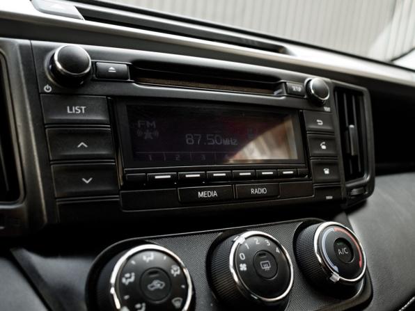 Toyota RAV4 IV (XA40) Рестайлинг с пробегом 2016 года, цена 2 090 000 рублей, 172484 км, внедорожник, Автокод Объявления
