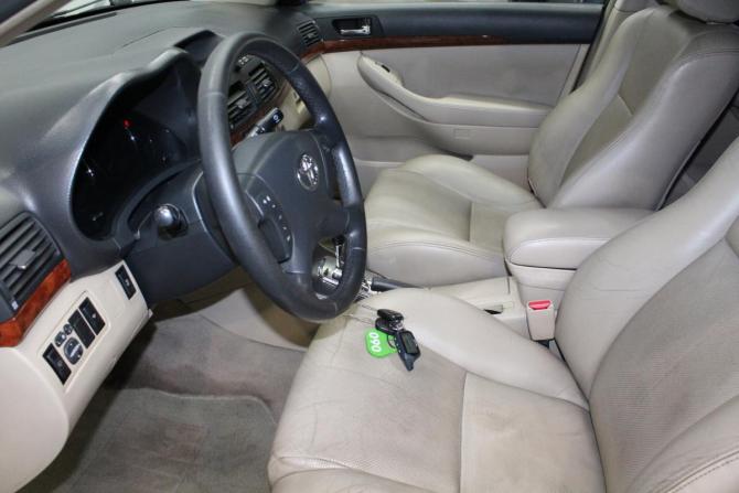 Toyota Avensis II с пробегом 2005 года, цена 719 000 рублей, 318000 км, седан, Автокод Объявления