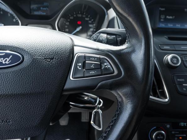 Ford Focus III Рестайлинг с пробегом 2016 года, цена 1 238 000 рублей, 145375 км, хэтчбек, Автокод Объявления