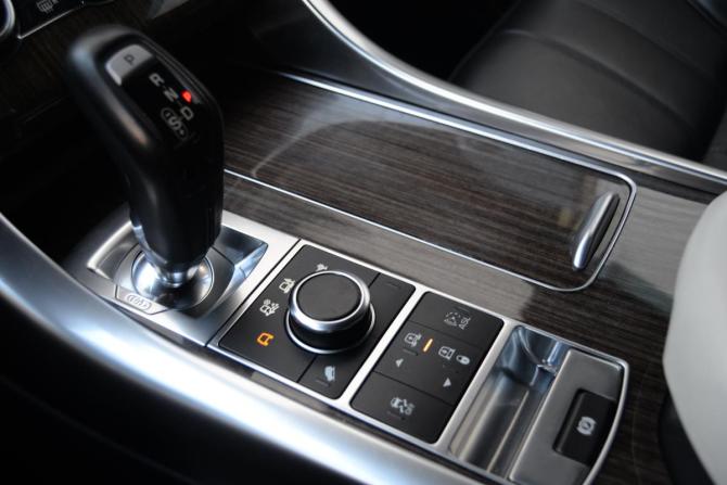 Land Rover Range Rover Sport II с пробегом 2015 года, цена 2 995 000 рублей, 126685 км, внедорожник, Автокод Объявления