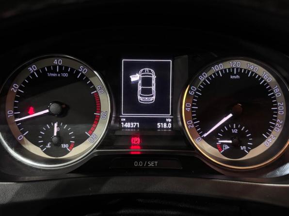 Skoda Rapid I с пробегом 2016 года, цена 965 000 рублей, 148364 км, лифтбек, Автокод Объявления