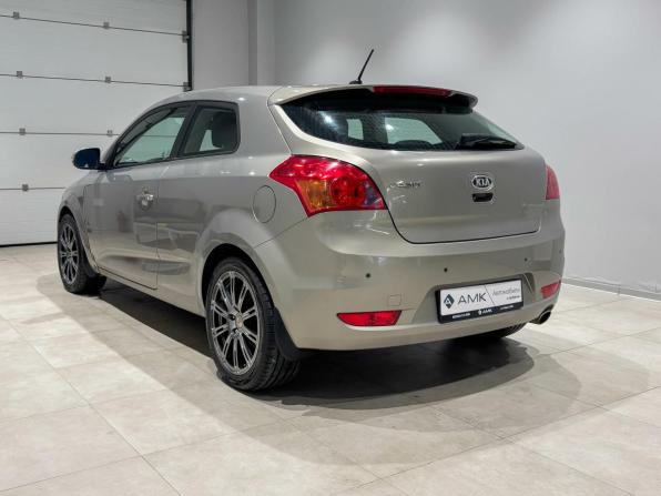 Kia Ceed I Рестайлинг с пробегом 2011 года, цена 685 358 рублей, 201478 км, хэтчбек, Автокод Объявления