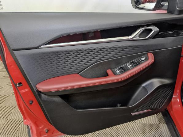 Geely Coolray I Рестайлинг с пробегом 2024 года, цена 2 270 000 рублей, 27651 км, внедорожник, Автокод Объявления