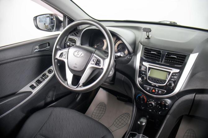 Hyundai Solaris I с пробегом 2011 года, цена 729 000 рублей, 193000 км, седан, Автокод Объявления