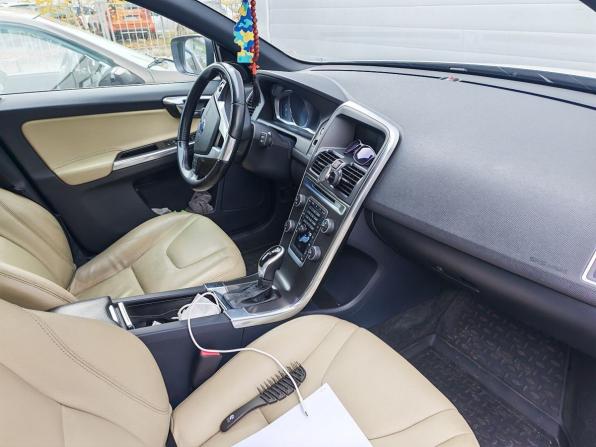 Volvo XC60 I Рестайлинг с пробегом 2014 года, цена 1 949 000 рублей, 180000 км, внедорожник, Автокод Объявления