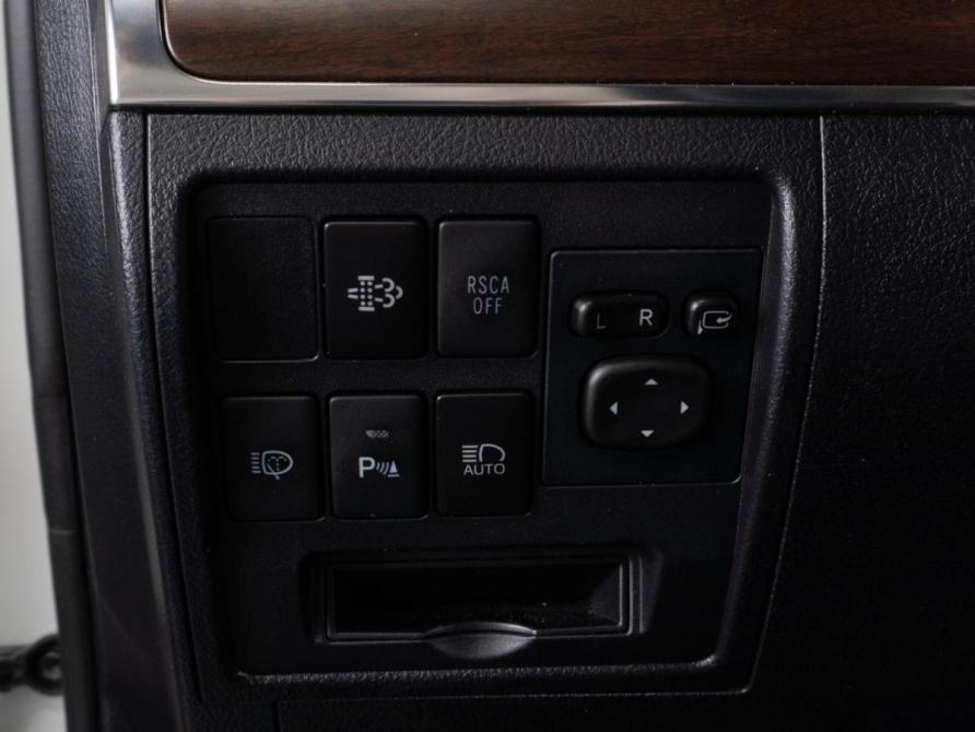 Toyota Land Cruiser 200 Series Рестайлинг 2 Тюмень  - изображение 23