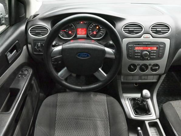 Ford Focus II Рестайлинг с пробегом 2009 года, цена 350 000 рублей, 241990 км, хэтчбек, Автокод Объявления