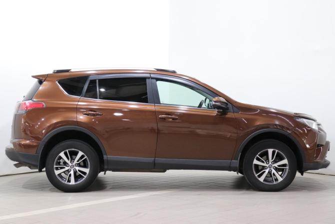 Toyota RAV4 IV (XA40) Рестайлинг с пробегом 2017 года, цена 2 080 000 рублей, 142552 км, внедорожник, Автокод Объявления