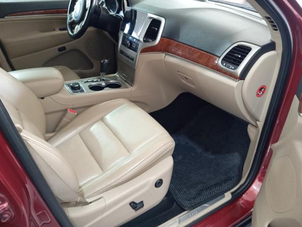 Jeep Grand Cherokee IV (WK2) с пробегом 2011 года, цена 1 316 500 рублей, 244133 км, внедорожник, Автокод Объявления