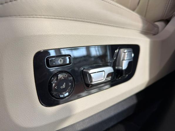 BMW X7 I (G07) Рестайлинг с пробегом 2022 года, цена 10 999 000 рублей, 71135 км, внедорожник, Автокод Объявления