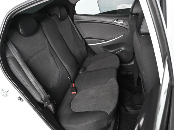 Hyundai Solaris I с пробегом 2013 года, цена 889 000 рублей, 153754 км, седан, Автокод Объявления