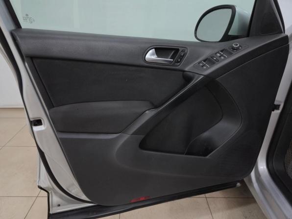 Volkswagen Tiguan I с пробегом 2010 года, цена 790 000 рублей, 200735 км, внедорожник, Автокод Объявления