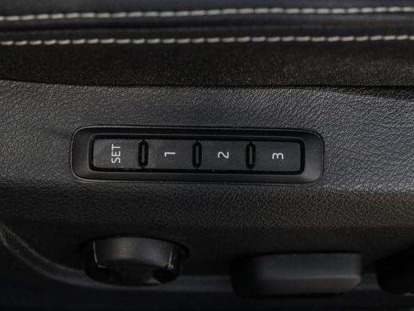 Skoda Superb III Рестайлинг с пробегом 2024 года, цена 3 690 000 рублей, 37160 км, лифтбек, Автокод Объявления