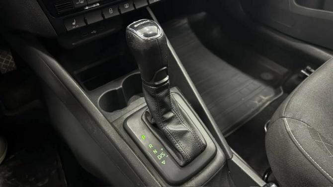 Skoda Rapid II с пробегом 2021 года, цена 1 702 500 рублей, 76925 км, лифтбек, Автокод Объявления
