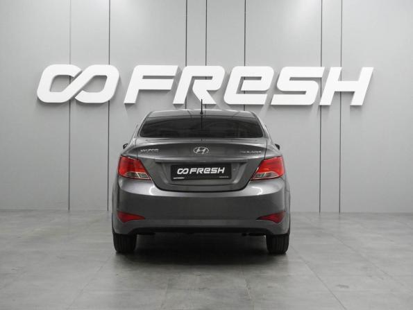 Hyundai Solaris I Рестайлинг с пробегом 2015 года, цена 779 000 рублей, 176817 км, седан, Автокод Объявления