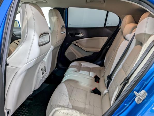 Mercedes-Benz GLA I (X156) с пробегом 2014 года, цена 2 100 000 рублей, 32889 км, внедорожник, Автокод Объявления