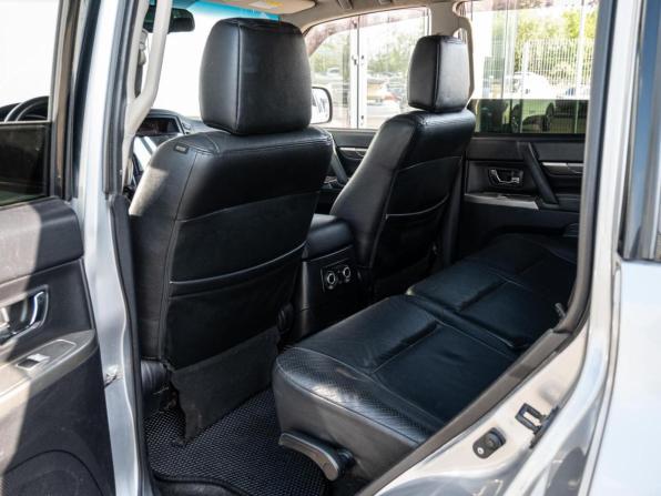 Mitsubishi Pajero IV Рестайлинг 1 с пробегом 2011 года, цена 2 050 000 рублей, 266699 км, внедорожник, Автокод Объявления