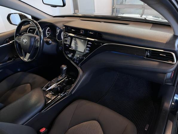 Toyota Camry VIII (XV70) с пробегом 2018 года, цена 2 640 000 рублей, 69938 км, седан, Автокод Объявления