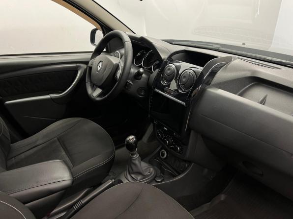 Renault Duster I Рестайлинг с пробегом 2017 года, цена 1 150 000 рублей, 165992 км, внедорожник, Автокод Объявления