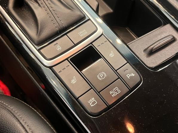 Kia Optima IV Рестайлинг с пробегом 2019 года, цена 2 199 900 рублей, 97136 км, седан, Автокод Объявления