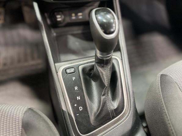 Hyundai Solaris II с пробегом 2017 года, цена 1 299 500 рублей, 140041 км, седан, Автокод Объявления
