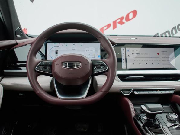 Geely Monjaro I с пробегом 2023 года, цена 3 095 000 рублей, 73121 км, внедорожник, Автокод Объявления