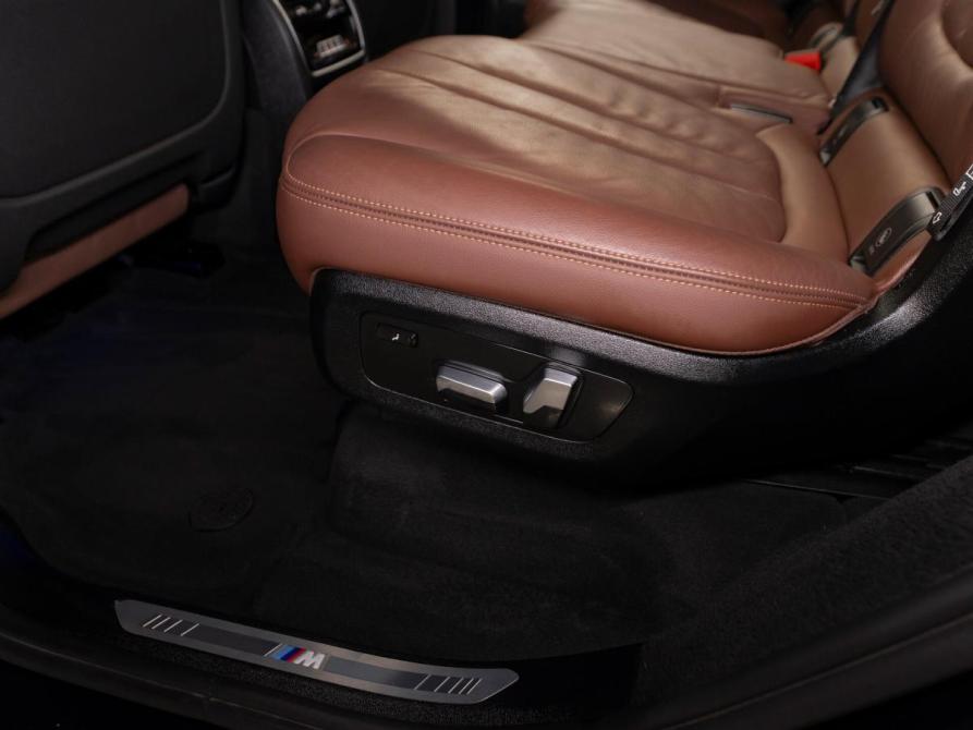 BMW X7 I (G07) Москва  - изображение 15