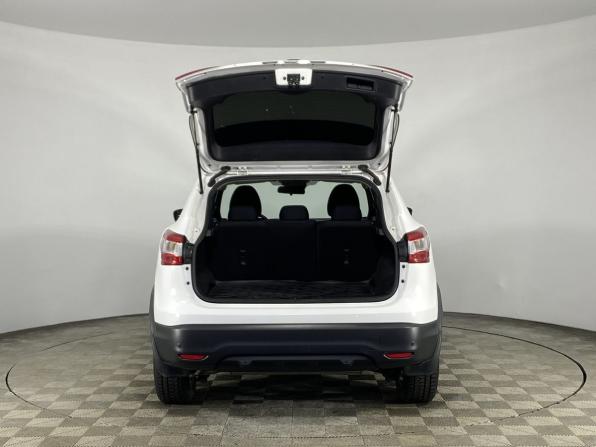Nissan Qashqai II с пробегом 2017 года, цена 1 504 000 рублей, 154067 км, внедорожник, Автокод Объявления