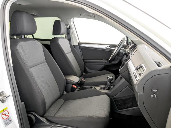 Volkswagen Tiguan II Рестайлинг с пробегом 2022 года, цена 2 850 000 рублей, 30461 км, внедорожник, Автокод Объявления