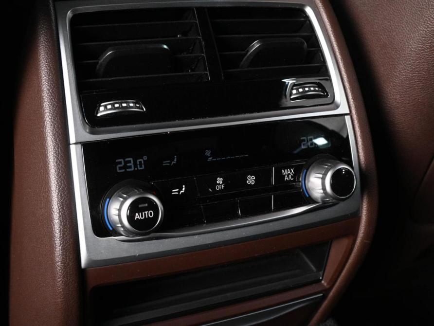BMW 7 серии VI (G11/G12) Рестайлинг Ростов-на-Дону  - изображение 22
