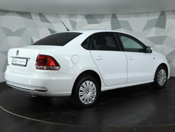 Volkswagen Polo V Рестайлинг с пробегом 2016 года, цена 849 000 рублей, 165555 км, седан, Автокод Объявления