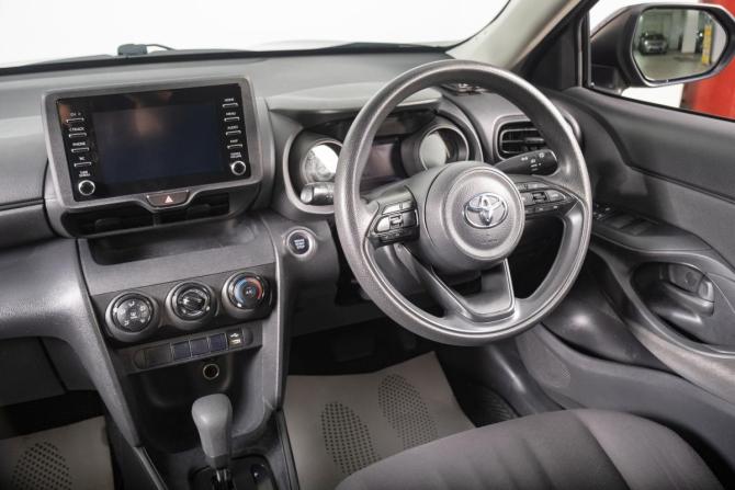 Toyota Yaris Cross I с пробегом 2020 года, цена 2 099 000 рублей, 120000 км, внедорожник, Автокод Объявления