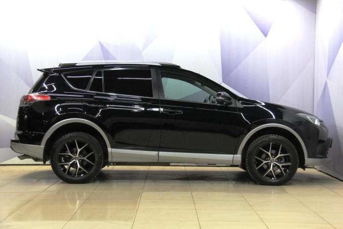 Toyota RAV4 IV (XA40) Рестайлинг с пробегом 2016 года, цена 2 085 000 рублей, 165000 км, внедорожник, Автокод Объявления