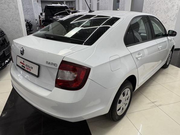 Skoda Rapid I Рестайлинг с пробегом 2019 года, цена 1 365 000 рублей, 61600 км, лифтбек, Автокод Объявления