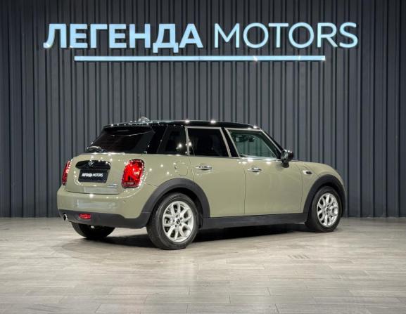 Mini Hatch III (F55/F56) Рестайлинг с пробегом 2020 года, цена 2 450 000 рублей, 28450 км, хэтчбек, Автокод Объявления