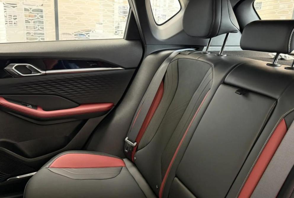 Geely Coolray I Рестайлинг 2 Саранск  - изображение 19