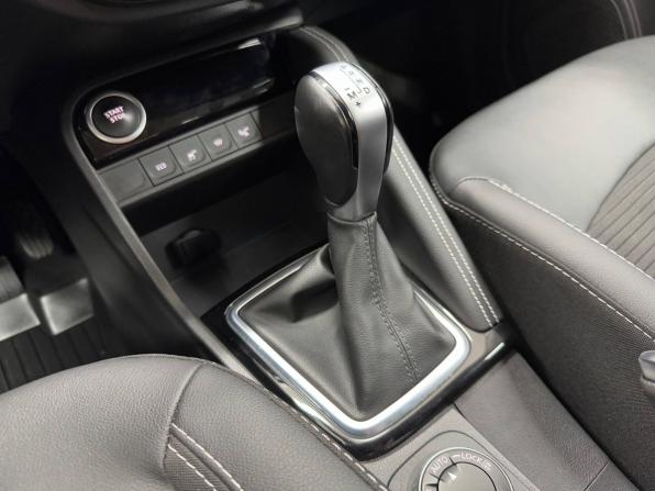 Renault Kaptur I Рестайлинг с пробегом 2021 года, цена 1 949 000 рублей, 44921 км, внедорожник, Автокод Объявления