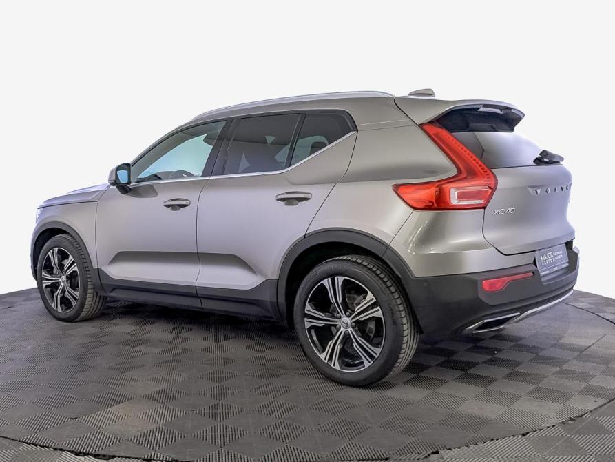 Volvo XC40 I Москва  - изображение 7