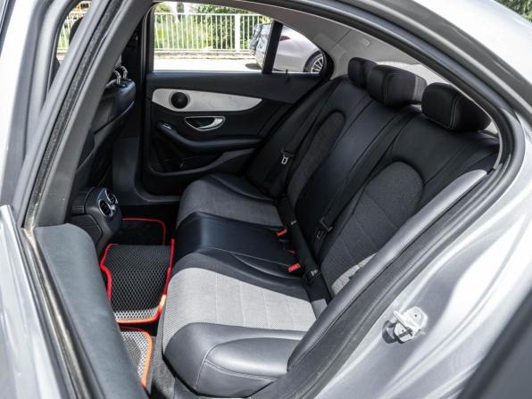 Mercedes-Benz C-Класс IV (W205) с пробегом 2015 года, цена 1 888 300 рублей, 206271 км, седан, Автокод Объявления
