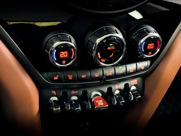 Mini Countryman II с пробегом 2019 года, цена 3 000 000 рублей, 77588 км, внедорожник, Автокод Объявления