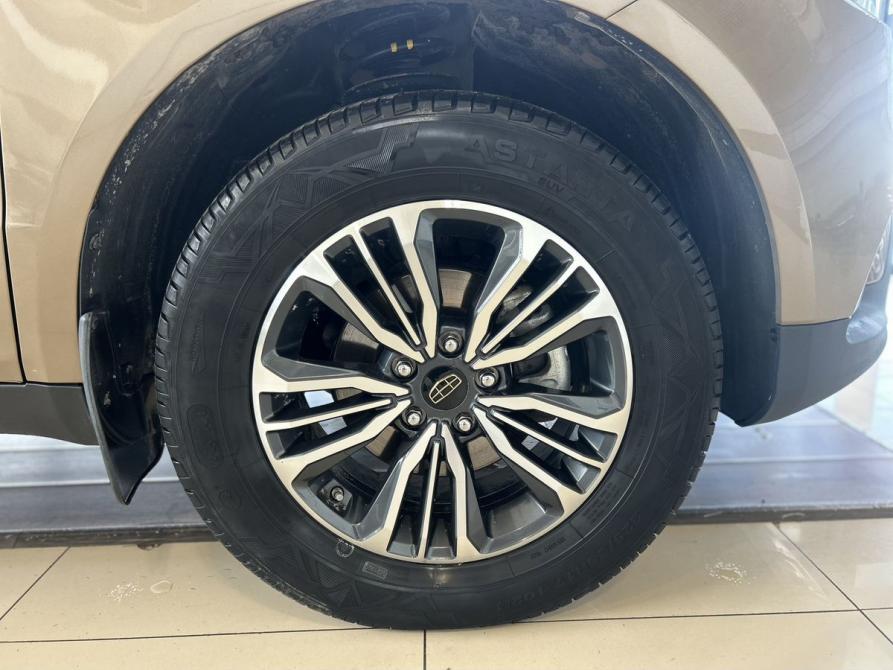 Geely Emgrand X7 I Рестайлинг 2 Саратов  - изображение 11
