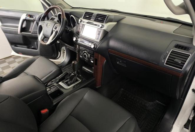Toyota Land Cruiser Prado 150 Series Рестайлинг 1 с пробегом 2016 года, цена 4 655 000 рублей, 97726 км, внедорожник, Автокод Объявления