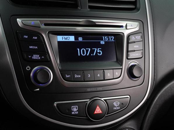 Hyundai Solaris I Рестайлинг с пробегом 2015 года, цена 1 070 000 рублей, 117123 км, седан, Автокод Объявления