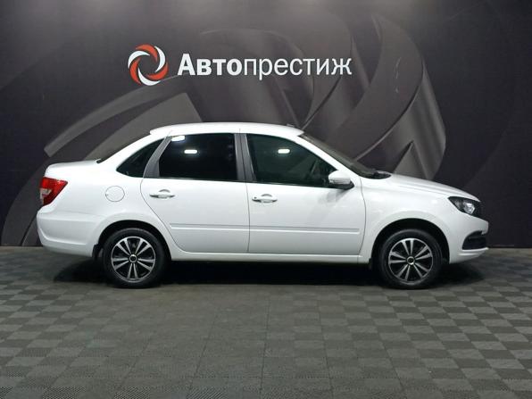Lada (ВАЗ) Granta I Рестайлинг с пробегом 2022 года, цена 600 000 рублей, 88118 км, седан, Автокод Объявления