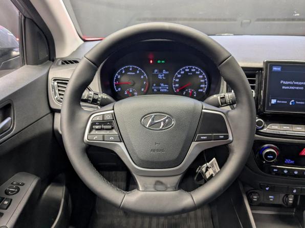 Hyundai Solaris II Рестайлинг с пробегом 2021 года, цена 1 550 000 рублей, 83226 км, седан, Автокод Объявления