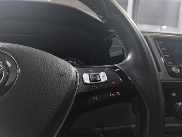 Volkswagen Multivan T6 с пробегом 2018 года, цена 5 750 000 рублей, 105919 км, минивэн, Автокод Объявления